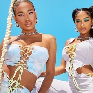 Pretty Little Thing Shape Blue Tie Dye Rope Detail Crop Top